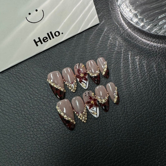 Hot Sale Hand Painted 3D Carving White Premium Medium and Long Press on Nails