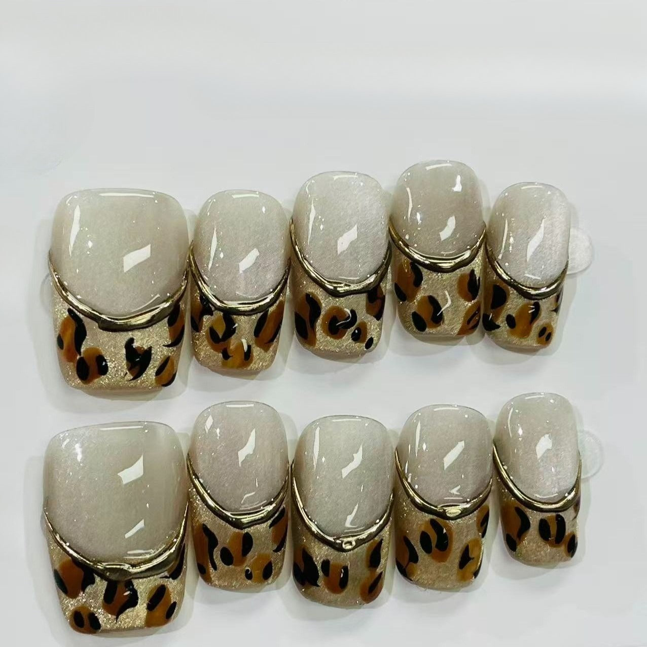 More to save up to 60% Brown Silver Gradient Almond Press On Nails